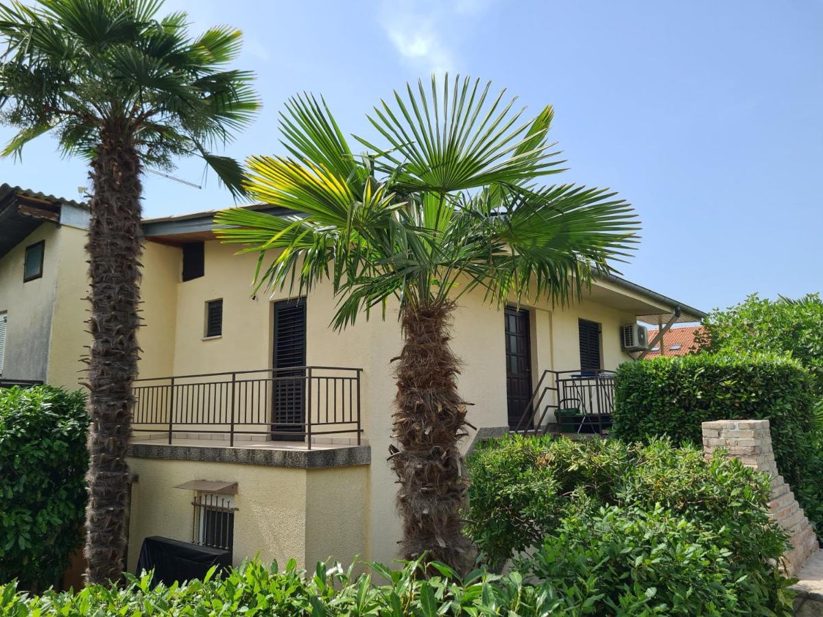 Apartman Tamy Малинска Экстерьер фото